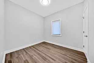 1152 E Roosevelt St, Hammond, IN 46320 - Photo 11