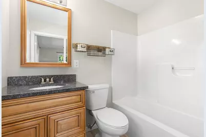 865 W 200 N, La Porte, IN 46350 - Photo 9