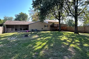 208 W Stevenson St, Morocco, IN 47963 - Photo 5