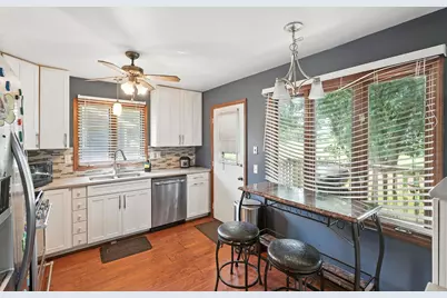 4205 Glen Oaks Drive, Crown Point, IN 46307 - Photo 13