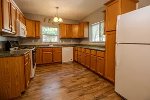 203 W Lake St, Knox, IN 46534 - Photo 3