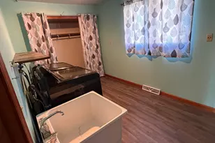 9542 Roosevelt Pl, Crown Point, IN 46307 - Photo 25