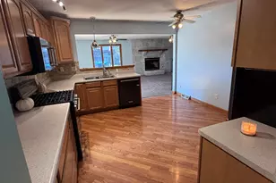 9542 Roosevelt Pl, Crown Point, IN 46307 - Photo 13