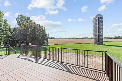 176 S 200 W, Valparaiso, IN 46385 - Photo 7