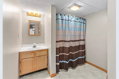 176 S 200 W, Valparaiso, IN 46385 - Photo 21