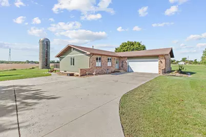 176 S 200 W, Valparaiso, IN 46385 - Photo 1