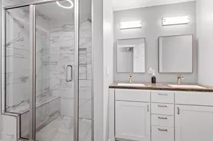 176 S 200 W, Valparaiso, IN 46385 - Photo 13