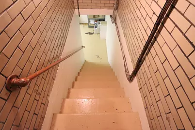 414 Lincolnway, La Porte, IN 46350 - Photo 23