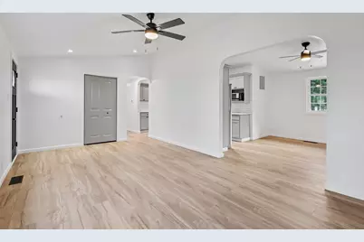 229 W Wood Road, Rensselaer, IN 47978 - Photo 3