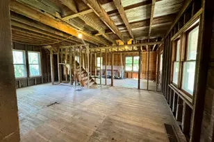 1038 N Meridian Rd, Chesterton, IN 46304 - Photo 9