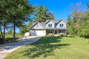 156 Lee Dr, Kouts, IN 46347 - Photo 3