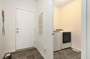 1452 Gossett Mill Ave, Chesterton, IN 46304 - Photo 9