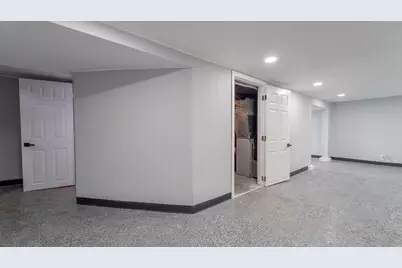 2257 W 16th Avenue, Gary, IN 46404 - Photo 17