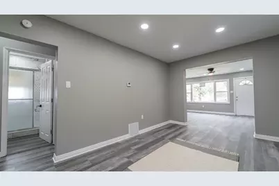 2257 W 16th Avenue, Gary, IN 46404 - Photo 5