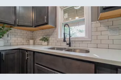 2257 W 16th Avenue, Gary, IN 46404 - Photo 13