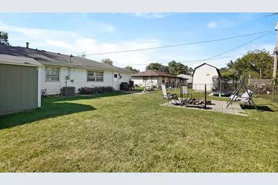 373 W Millport Drive, Valparaiso, IN 46385 - Photo 15