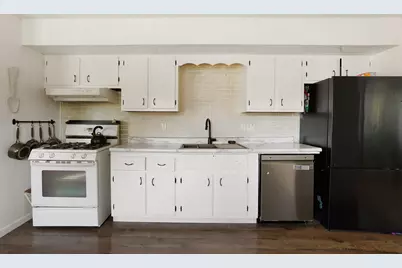 373 W Millport Drive, Valparaiso, IN 46385 - Photo 5