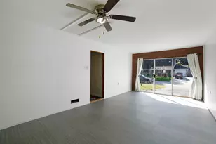 373 W Millport Dr, Valparaiso, IN 46385 - Photo 13