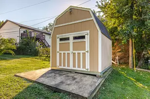 1642 E 31st Pl, Hobart, IN 46342 - Photo 23