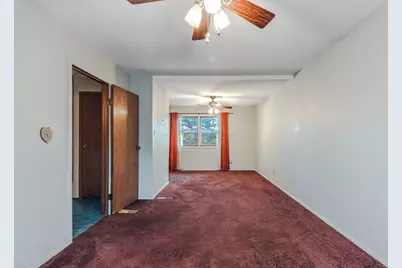 1642 E 31st Place, Hobart, IN 46342 - Photo 11