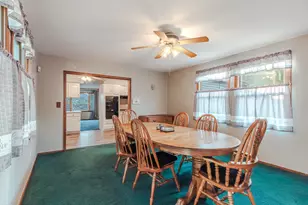 1642 E 31st Pl, Hobart, IN 46342 - Photo 9