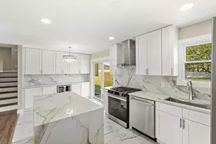 1341 Capri Ln, Dyer, IN 46311 - Photo 11