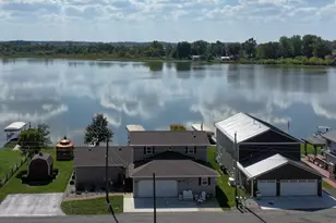 11295 W Lakeshore Dr, Kewanna, IN 46939 - Photo 3