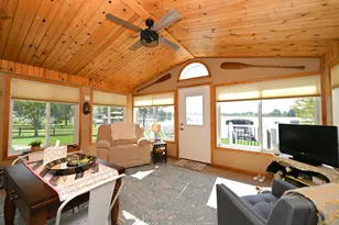 11295 W Lakeshore Dr, Kewanna, IN 46939 - Photo 13