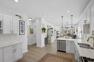 54 N Michigan Ave, Hobart, IN 46342 - Photo 11