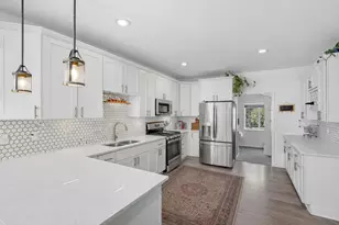 54 N Michigan Ave, Hobart, IN 46342 - Photo 9