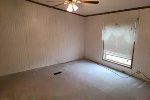 2027 E Coachlight Dr, La Porte, IN 46350 - Photo 9