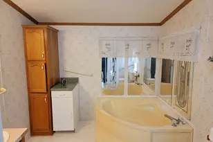 2027 E Coachlight Dr, La Porte, IN 46350 - Photo 7