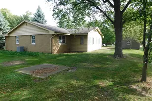 105 Garrettson Ave, Michigan City, IN 46360 - Photo 5