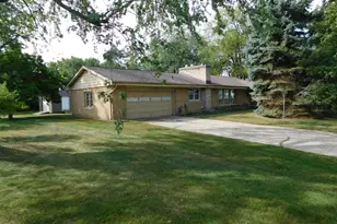 105 Garrettson Ave, Michigan City, IN 46360 - Photo 3