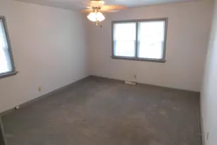 105 Garrettson Ave, Michigan City, IN 46360 - Photo 19