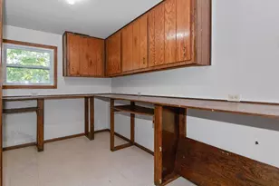 1702 W 100th Ave, Crown Point, IN 46307 - Photo 15