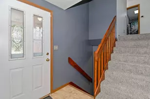 1702 W 100th Ave, Crown Point, IN 46307 - Photo 3