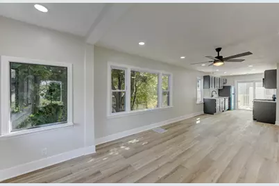 824 Elm Street, Valparaiso, IN 46383 - Photo 3