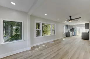 824 Elm St, Valparaiso, IN 46383 - Photo 3