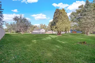 7905 Marshall St, Merrillville, IN 46410 - Photo 23