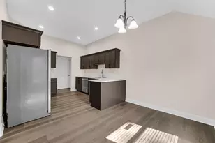 736 Cinnamon Teal Ct, Hobart, IN 46342 - Photo 11