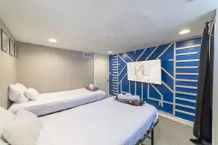 314 Cleveland St, Gary, IN 46404 - Photo 35