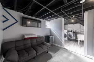 314 Cleveland St, Gary, IN 46404 - Photo 39