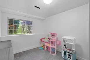 9842 Kreitzburg St, Dyer, IN 46311 - Photo 17