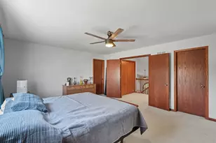 9842 Kreitzburg St, Dyer, IN 46311 - Photo 13