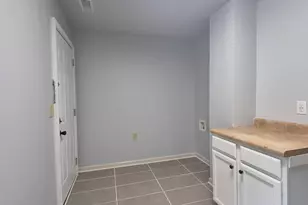 2320 Burr St, Gary, IN 46406 - Photo 7