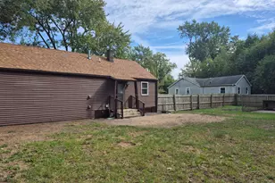 2320 Burr St, Gary, IN 46406 - Photo 17