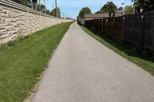 8825 Janeway Ct, Munster, IN 46321 - Photo 27