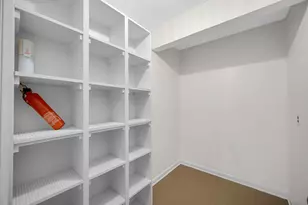 8825 Janeway Ct, Munster, IN 46321 - Photo 21