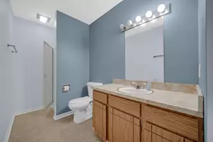 8825 Janeway Ct, Munster, IN 46321 - Photo 17